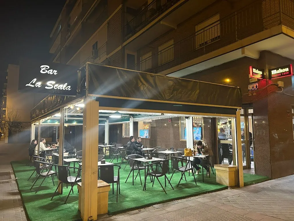 BAR LA SCALA restaurant in Zaida La