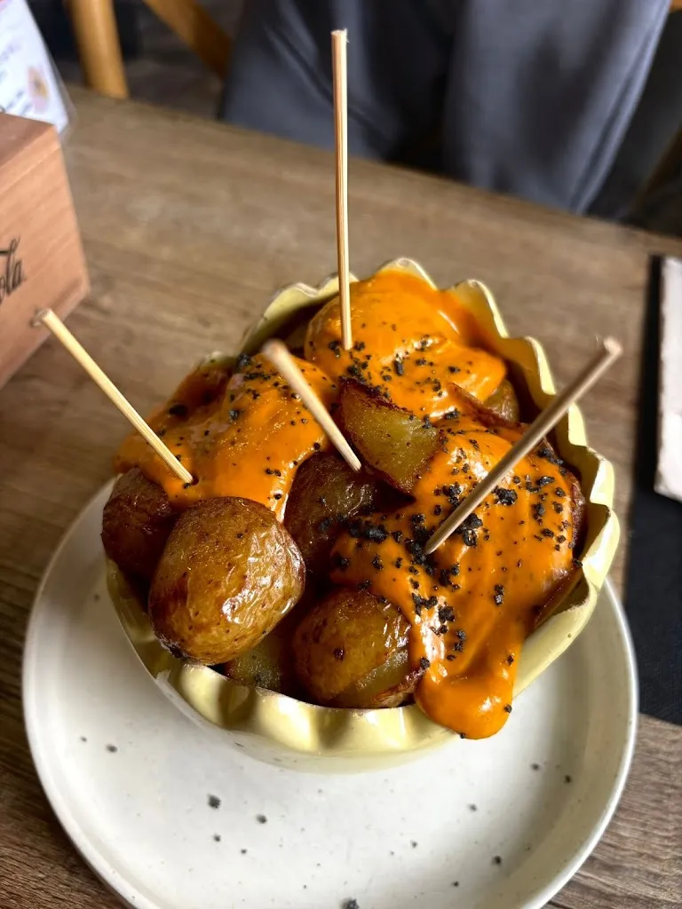 Marta_Algo pasa con Mery_Villanueva de Gállego_Bewertung