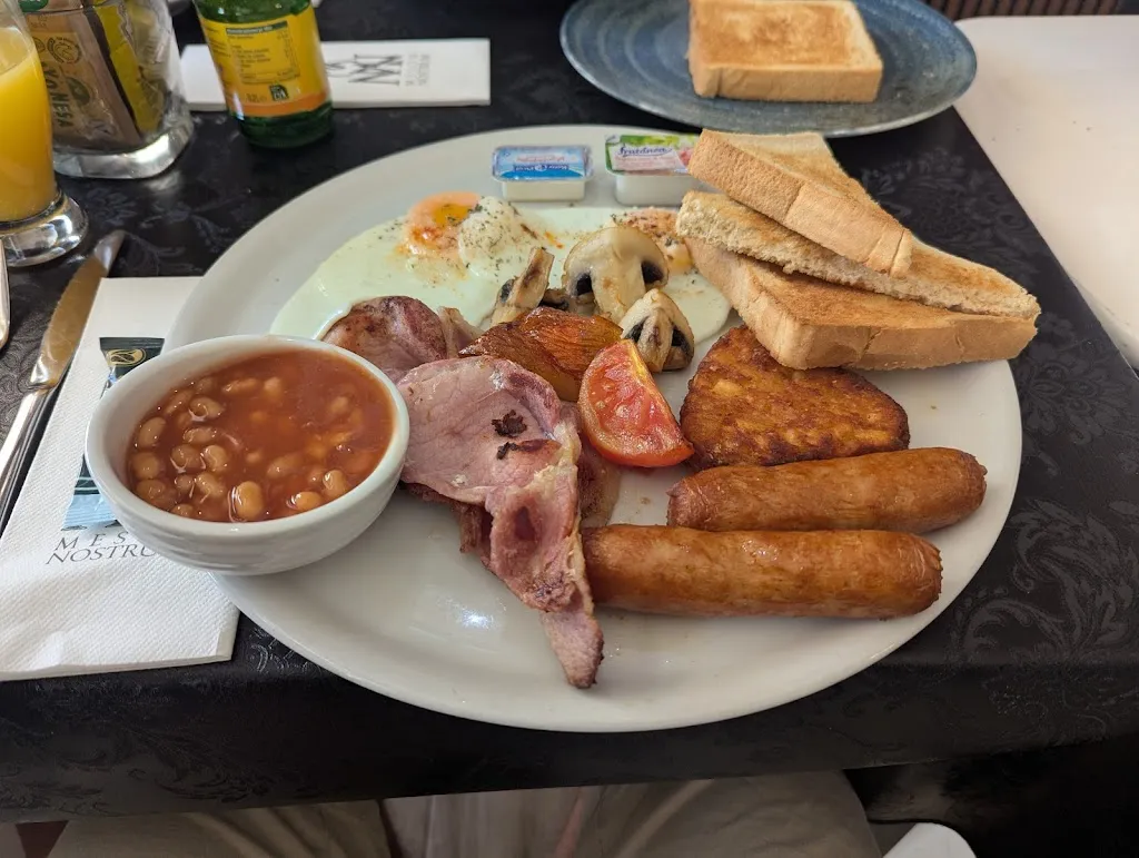 Darren Hall_Mesón Nostrum_Vistabella_review