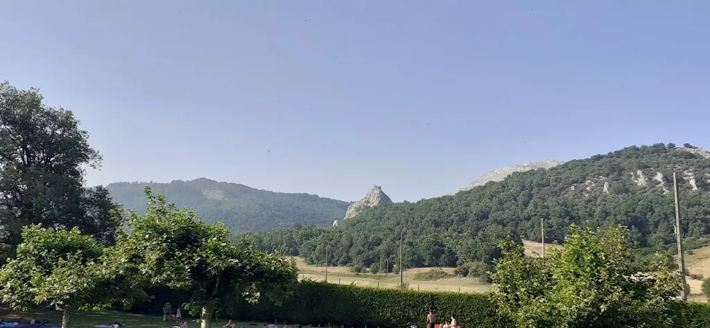 Nelida_Araiako igerilekuetako taberna jatetxea_Asparrena_review