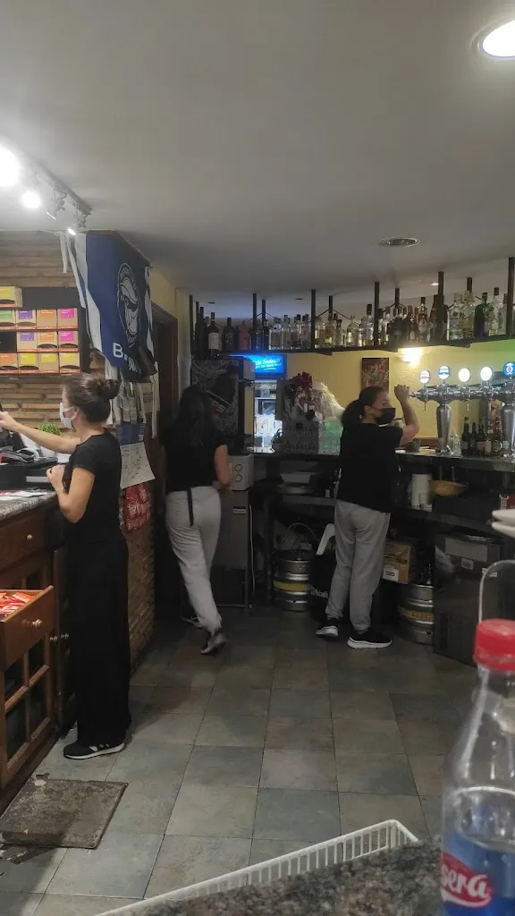 Jose Ricardo Quijada_Dana Ona_Asparrena_review