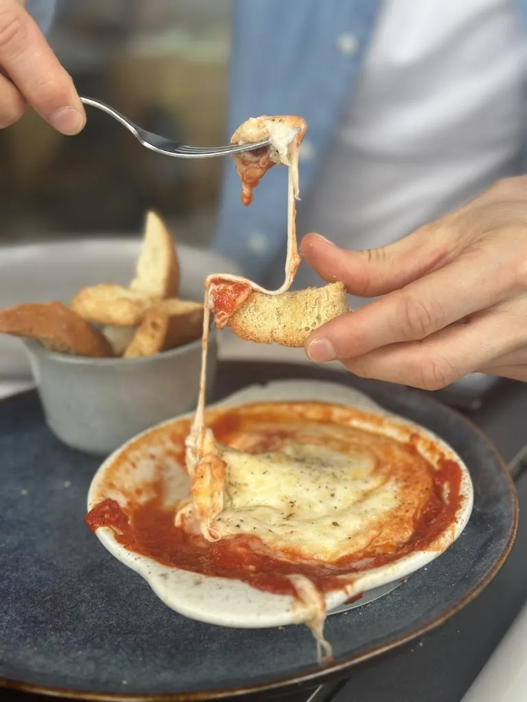 M G_La Benta_Barrundia_review