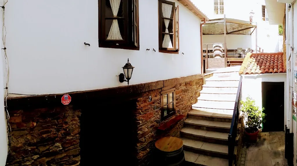Taberna A Calexa_Cedeira_slider_image_1