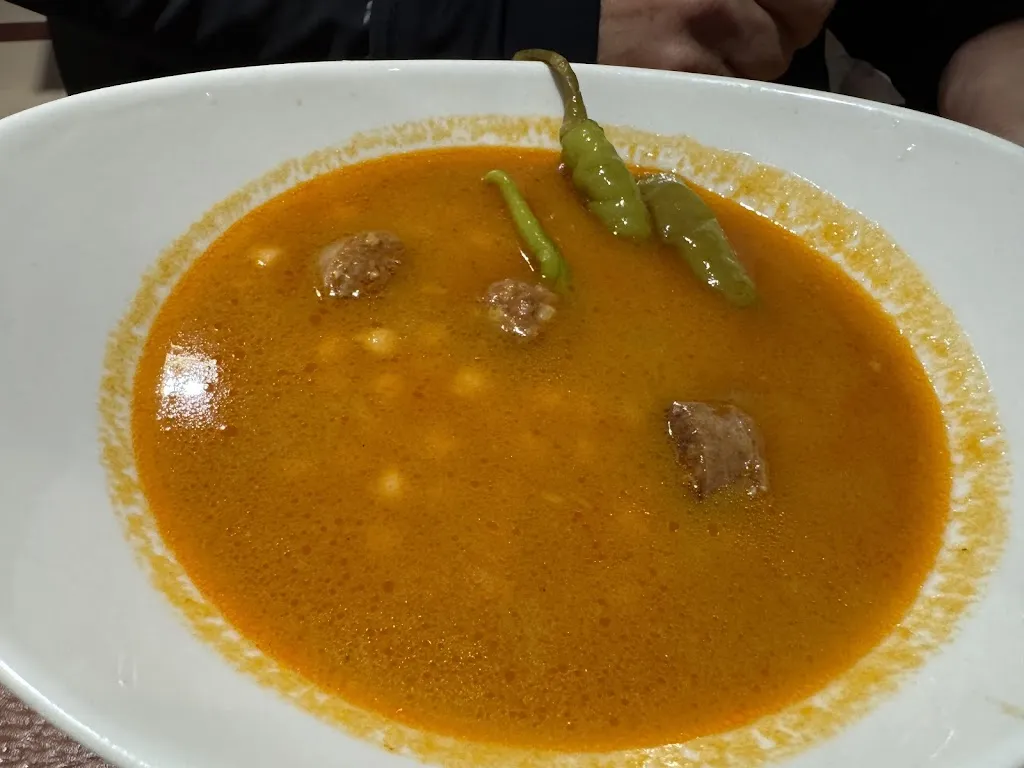 Gerard Jones_La Caprichosa_Elciego_review