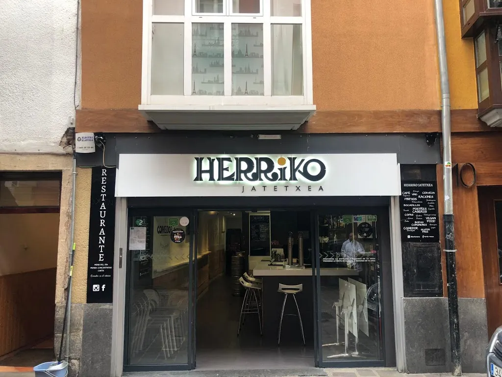 Herriko ristorante a Elburgo/Burgelu