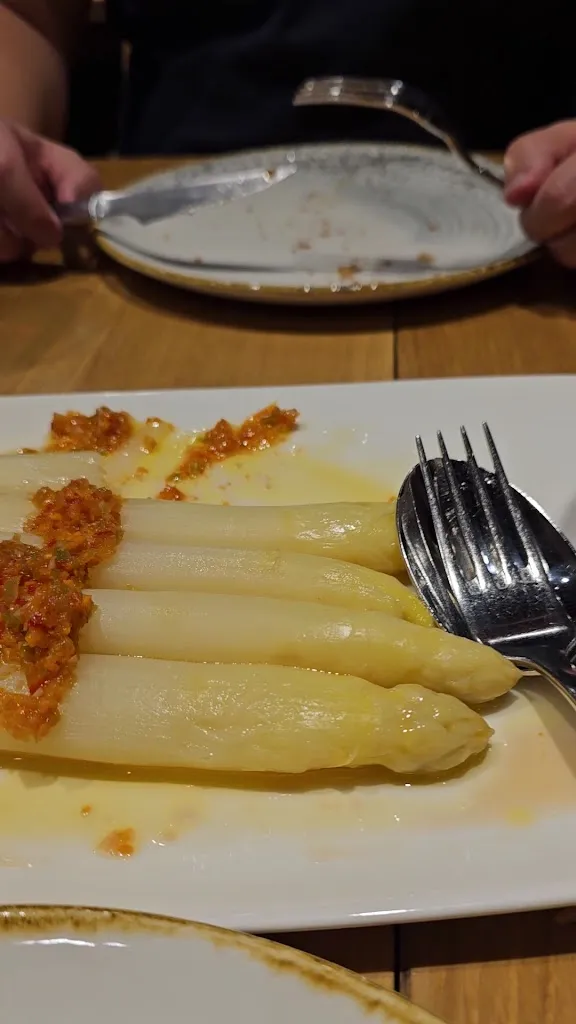 Rocio T E_Asador Olaverri_Iruña Oka/Iruña de Oca_review