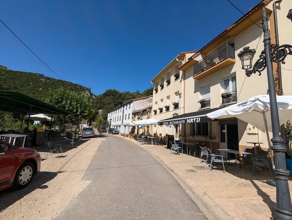 Anne HOARAU_Hotel Durtzi_Lantarón_review