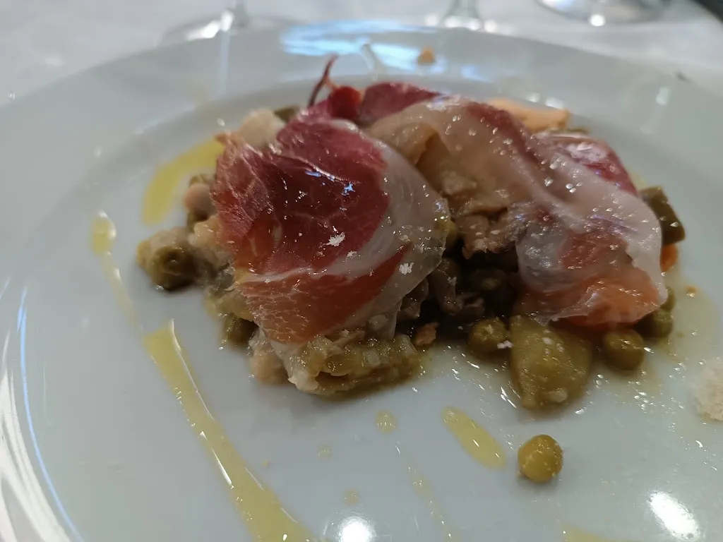 Pablo Cot Gonzalez_Esneitza taberna_Legutio_review