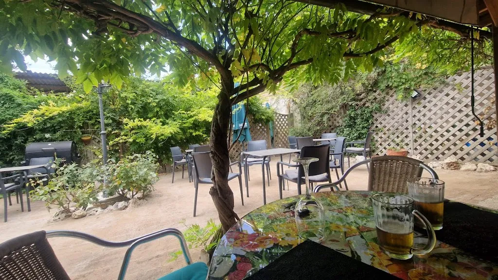 Ana Urquiola_Restaurante cafetería Avenida 38_Oyón-Oion_review