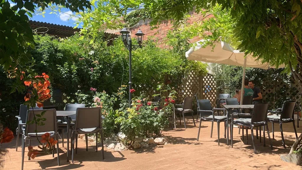 Restaurante cafetería Avenida 38 restaurant in Oyón-Oion