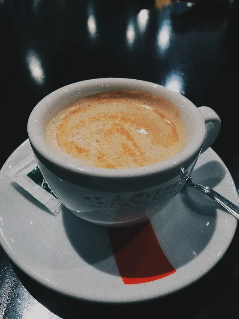 Pilar Domínguez_Guridi Kafetegia_Oyón-Oion_review