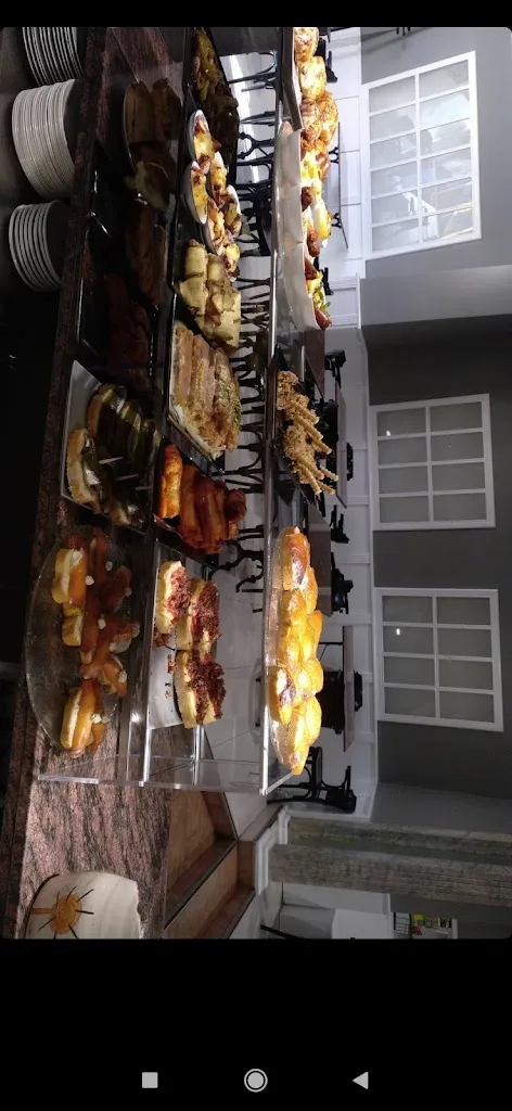 Lorena León_Guridi Kafetegia_Oyón-Oion_review