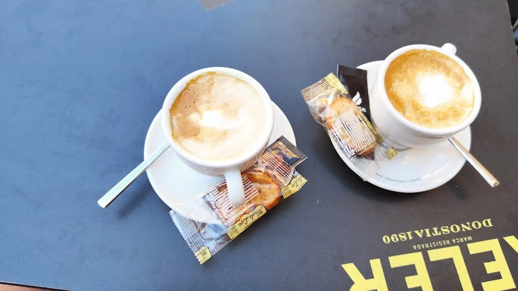 Bar Adonix_Oyón-Oion_slider_image_2