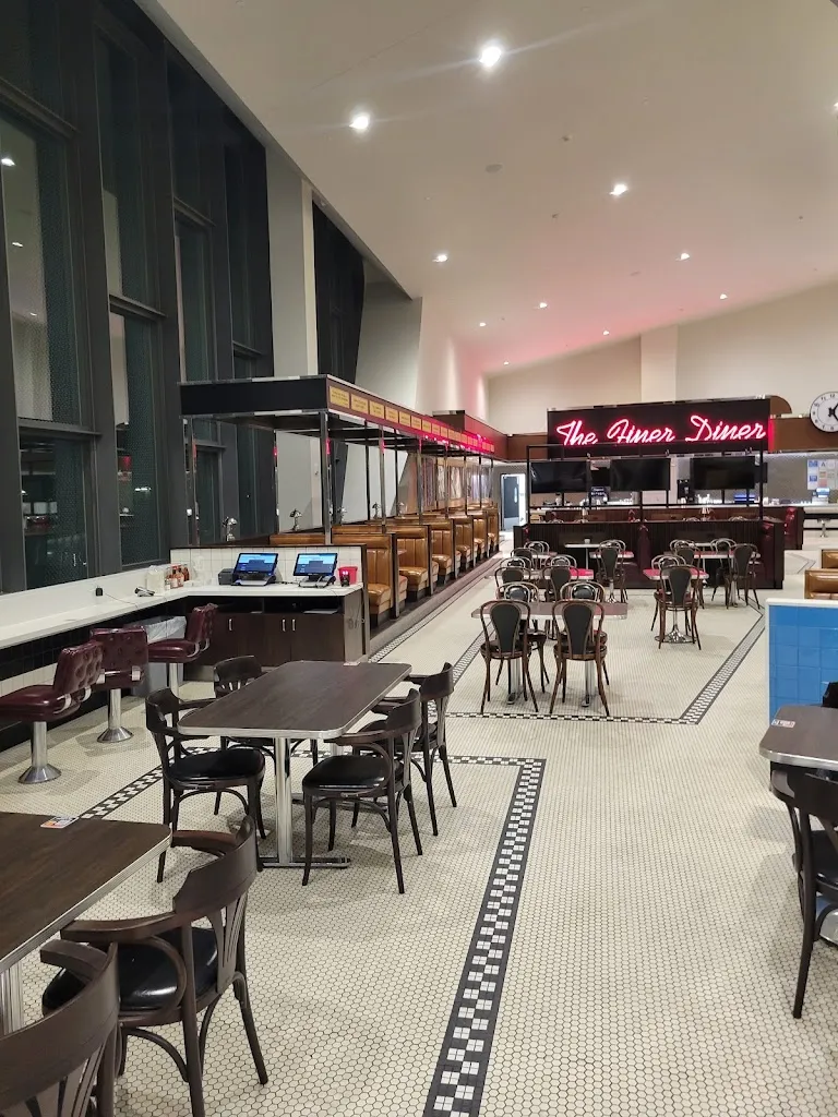 Brooklyn Diner (LaGuardia)_Laguardia_slider_image_3