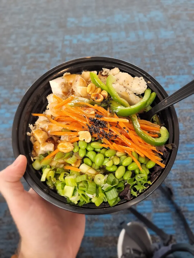 Stevie Lynn_Green Leaf's_Laguardia_review