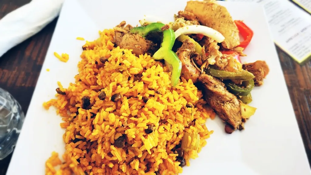 Bobby III_LaGuardia Cafe_Laguardia_review