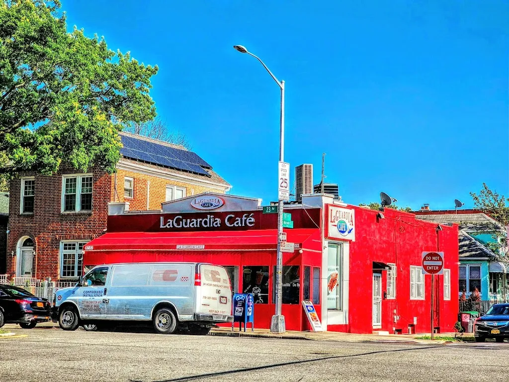 LaGuardia Cafe_Laguardia_slider_image_3