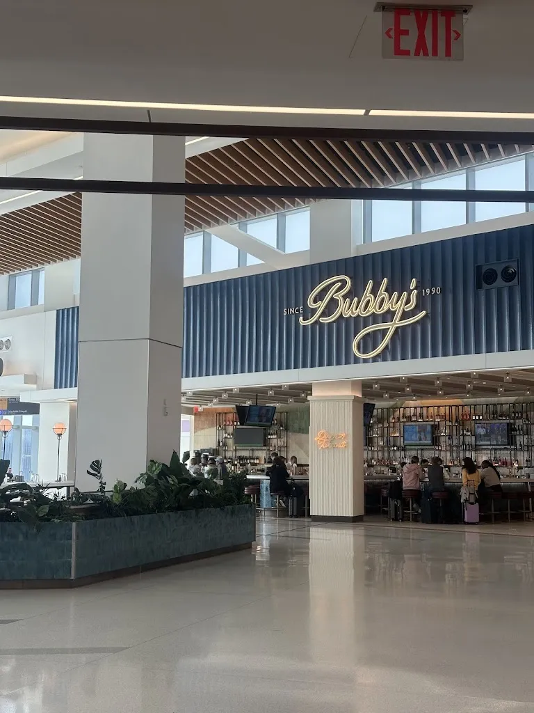 Bubby's_Laguardia_slider_image_3