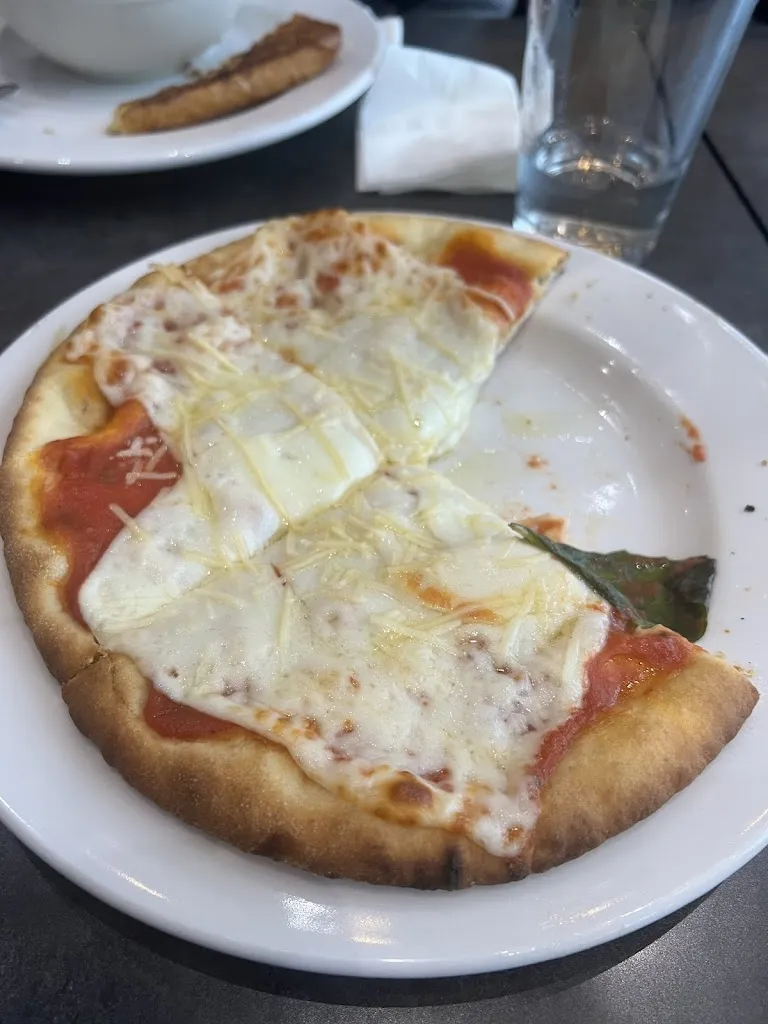 Serdar Koseoglu_Mulberry Street_Laguardia_review