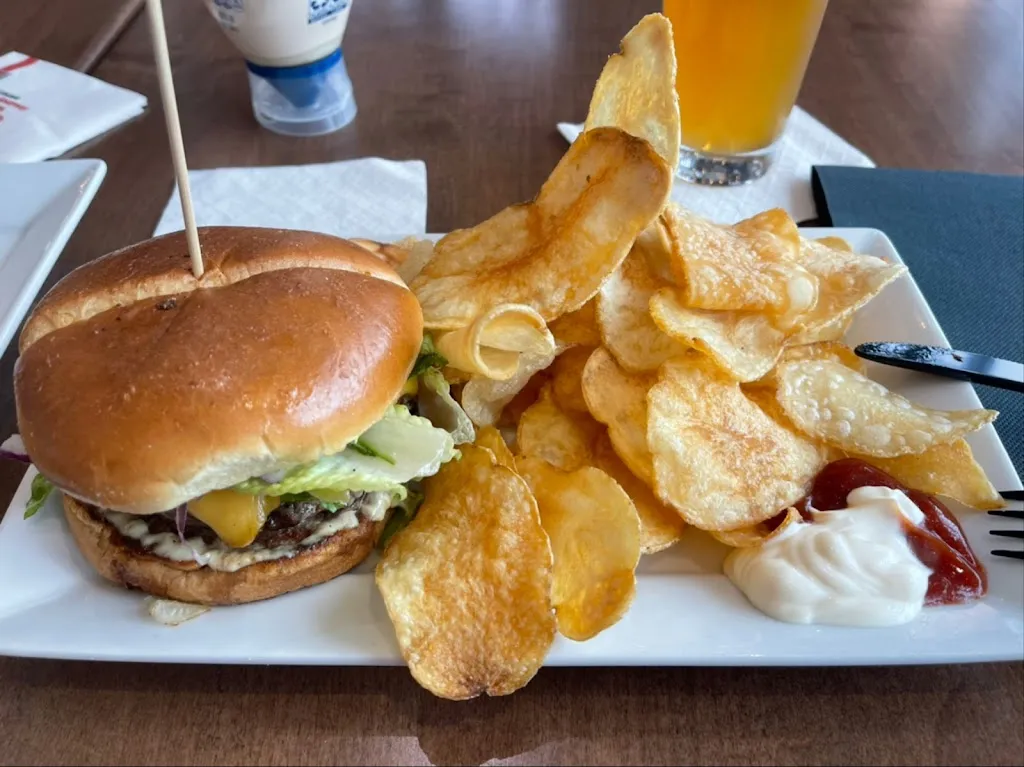 Mulberry Street_Laguardia_slider_image_3