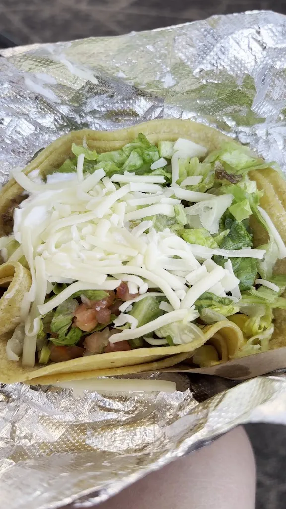 Dos Toros Taqueria_Laguardia_slider_image_2