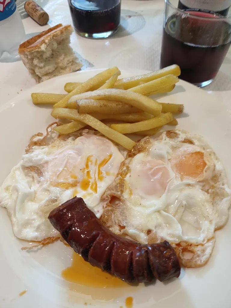 Javier Sardiña Arenas_Hostal-Restaurante Virgala_San Millán/Donemiliaga_review