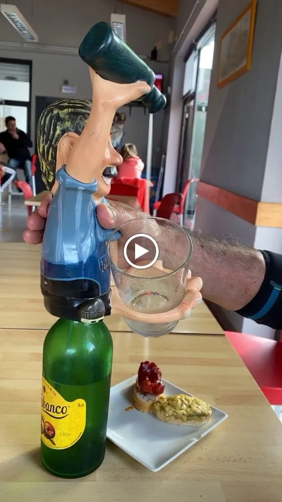 Bar, Polideportivo_Zambrana_slider_image_2