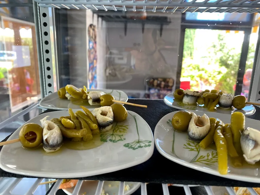 Bar, Polideportivo_Zambrana_slider_image_3