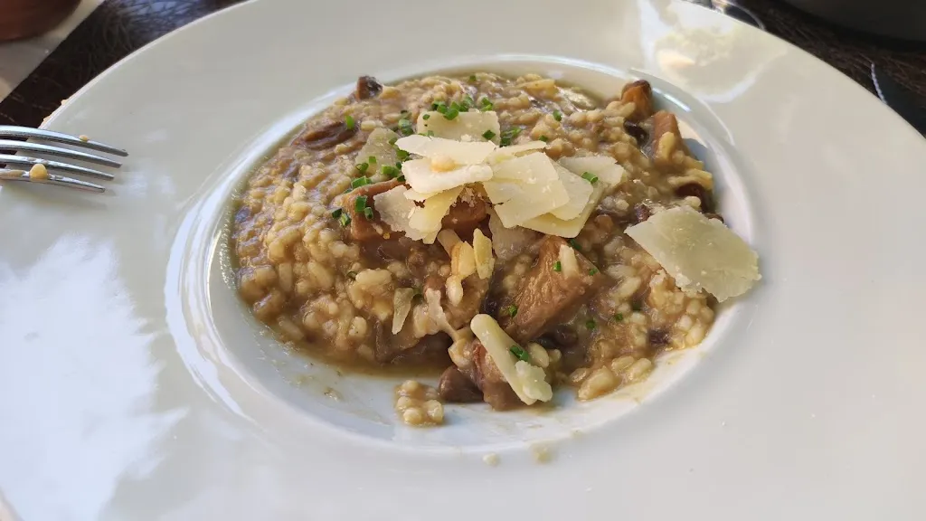 Yvonne Smallshaw_Restaurante Biazteri 1974_Yécora/Iekora_review