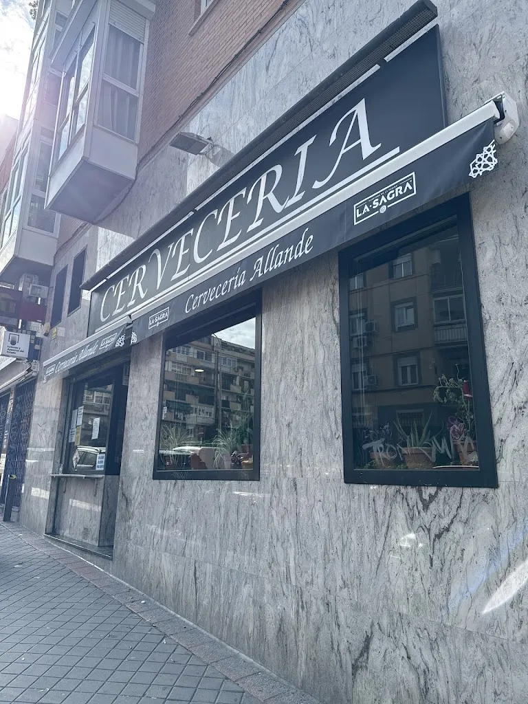 Karin Nagel_Bar Allande - Cafetería, Cervecería y Restaurante_Allande_review