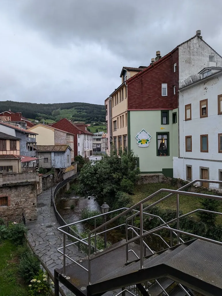 Bob_Hotel Nueva Allandesa_Allande_review