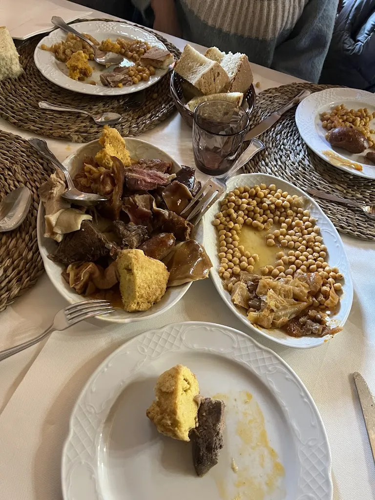 Iñigo_Bar Mesón El Peregrino_Allande_review