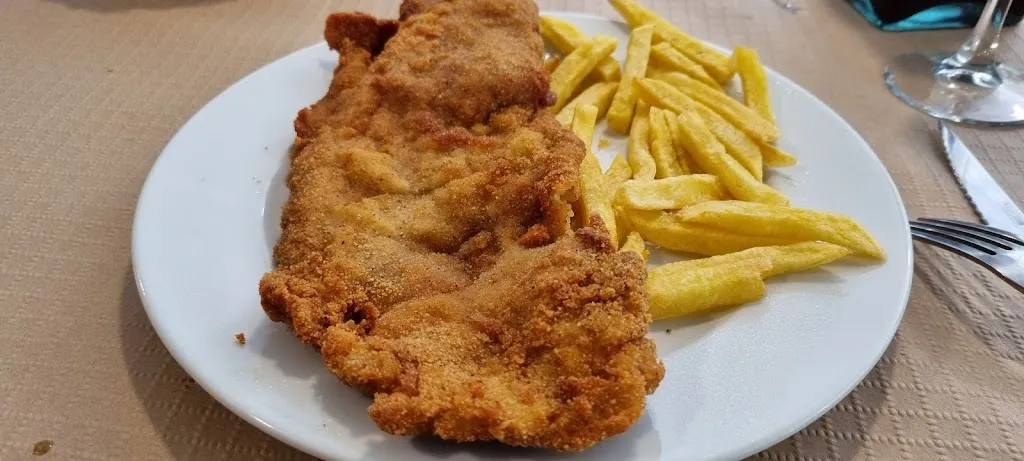 Hotel Restaurante Lozano restaurant in Allande