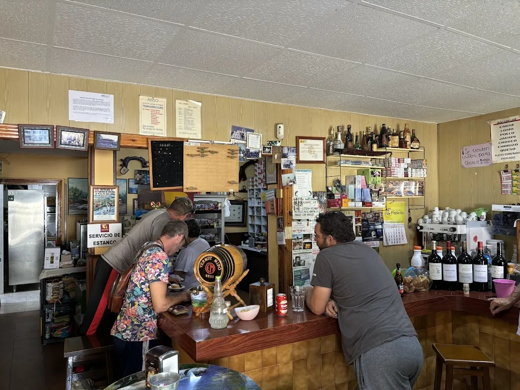 ignacio felgueroso_Bar Restaurante- Estanco-Punto Oficial De La Once_Belmonte de Miranda_review