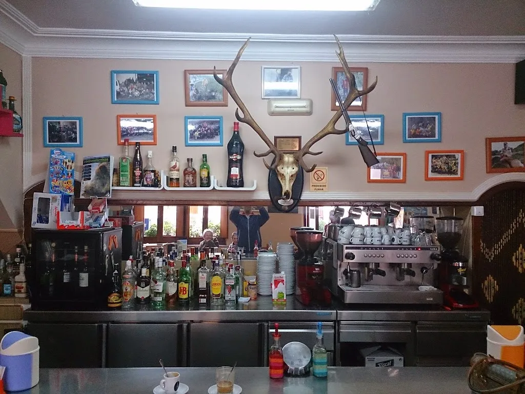 Bar Restaurante el Parador_Belmonte de Miranda_slider_image_1