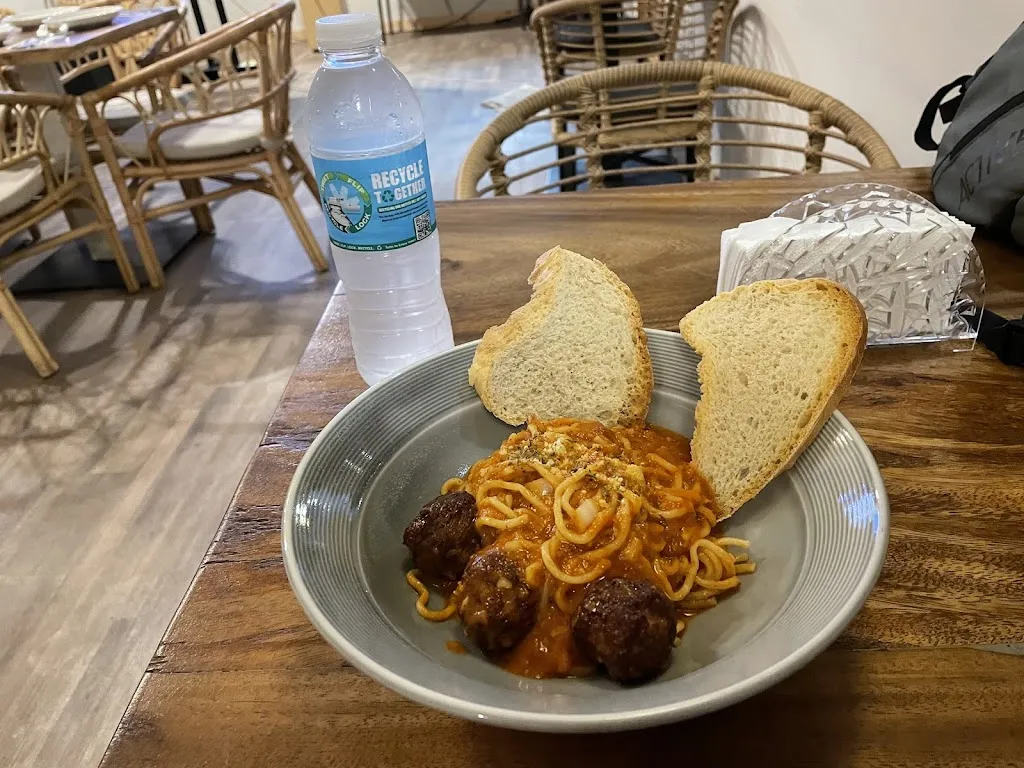 Ralph Wong_Alburs Moal Boal_Boal_review