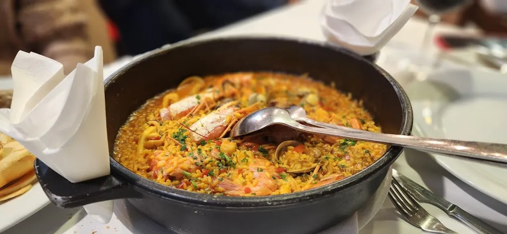 Patricia Rey_A de Pako Restaurante Vinoteca_Carballo_review