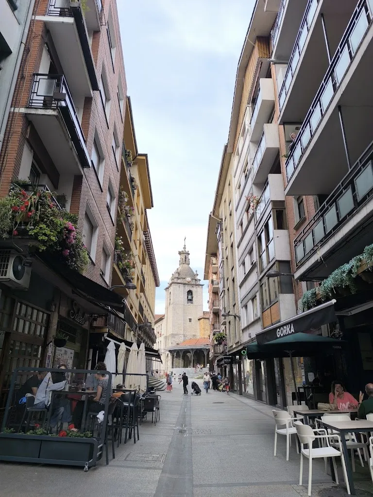 Ángela_Arkupe Laudio_Laudio/Llodio_review