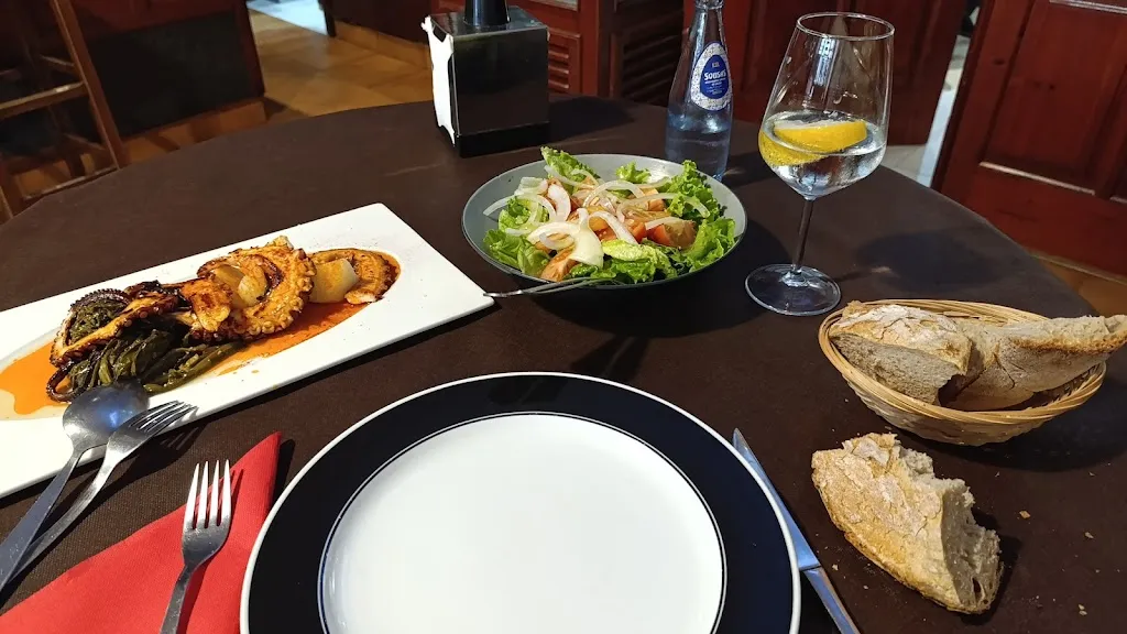 Jose Angel Menendez Menendez_Mesón do Pulpo_Carballo_review