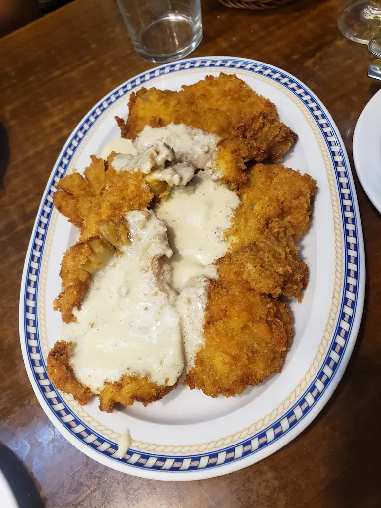 David Morris Johnston-Monje_Casa de Asturias_Cabrales_review