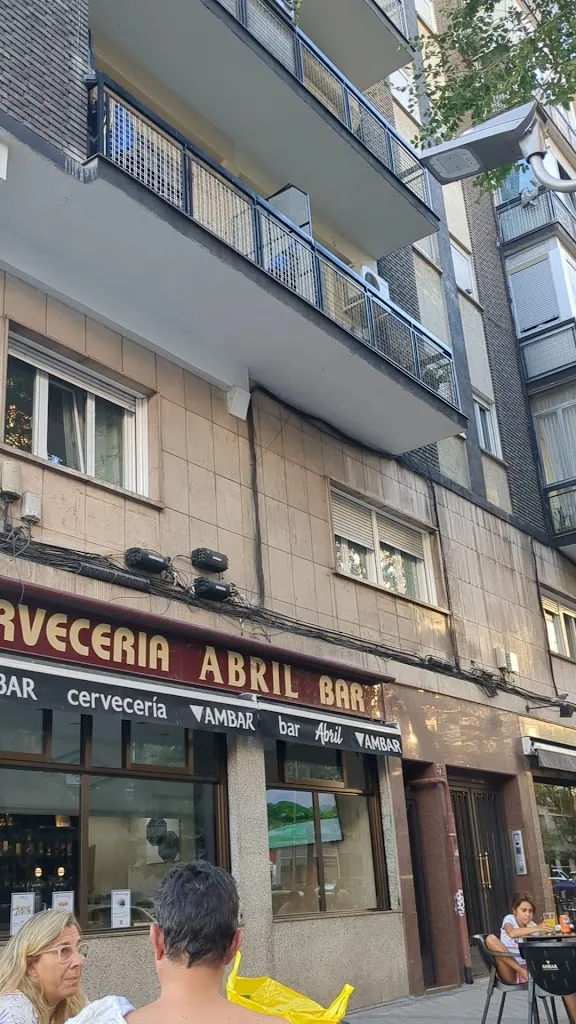 G Montero_Bar Abril en Conde de Casal_Cabrales_review