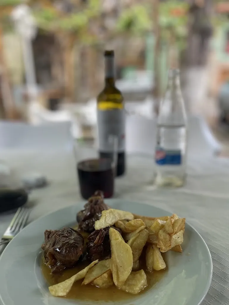 Keith Klein_Bar Casa Aurina Somines_Candamo_review