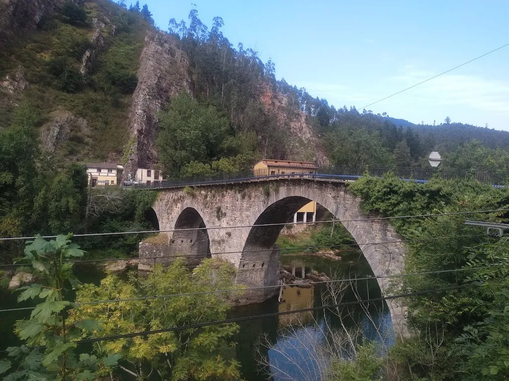 Bar Casa Aurina Somines_Candamo_slider_image_3