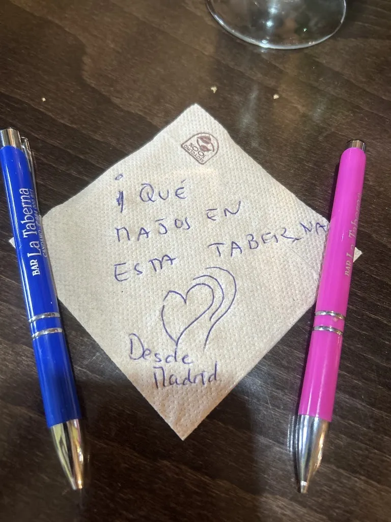 Nuria Fernandez Perez_Bar la Taberna_Candamo_recensione