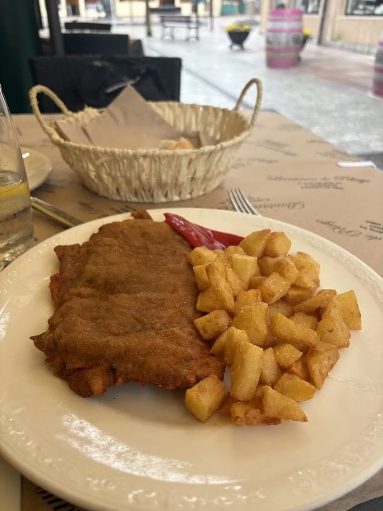 Anna Hakobyan_Sidreria Llantares de Pelayo - Cangas de Onis_Cangas de Onís_recensione