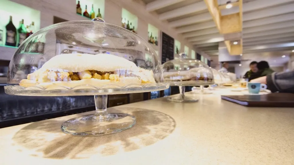 Restaurante Los Arcos restaurant in Cangas de Onís