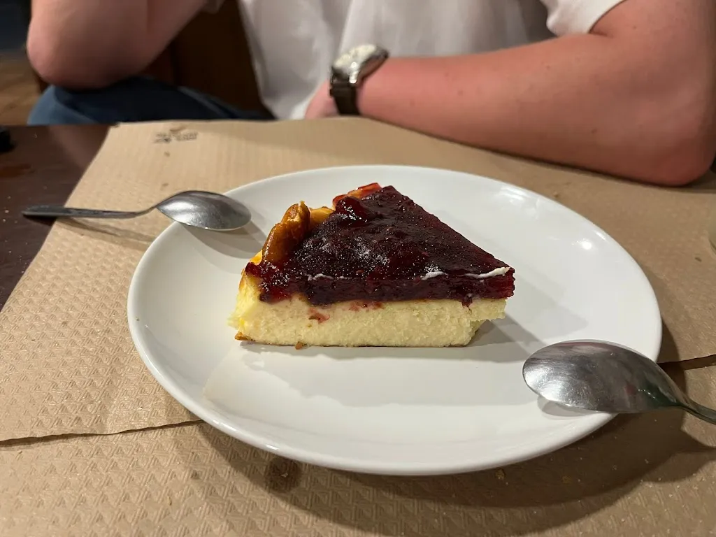 Yair Kabakovitch_Sidrería La Caldera_Cangas de Onís_recensione