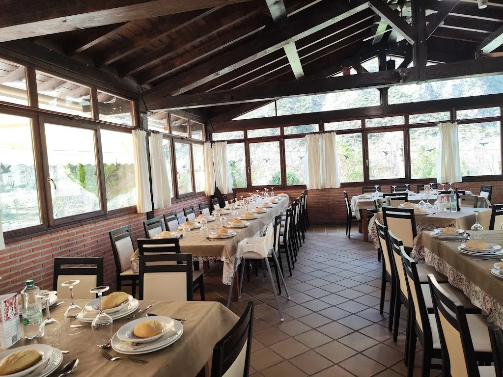 Restaurante puente Dobra restaurant in Amieva