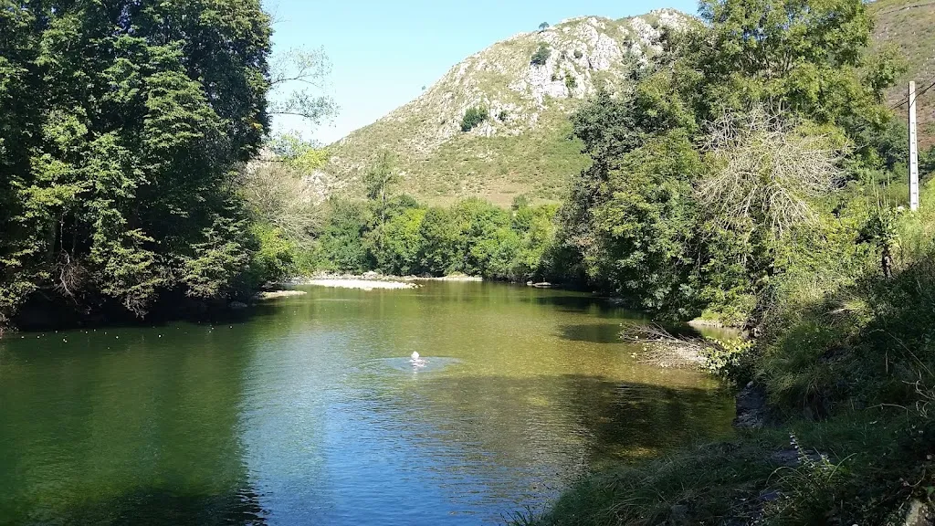 EMid MSO_Bar Casa Sanchez_Amieva_review