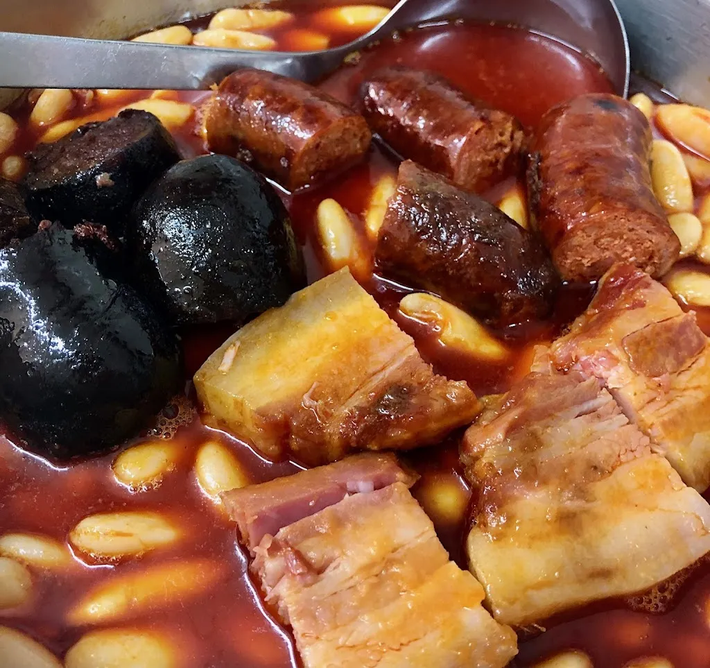 Casa Morán - Restaurante y alojamiento rural -_Amieva_slider_image_3